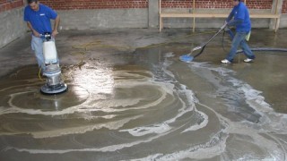 Dịch vụ vệ sinh sàn nhà xưởng chuyên nghiệp uy tín giá rẻ