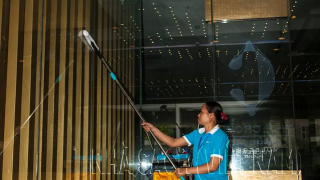 Dịch vụ Tổng vệ sinh trên cao tại Bình Dương