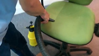 Các bước giặt ghế văn phòng TPHCM bạn nên biết