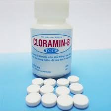 Cảnh giác ngộ độc khi sử dụng thuốc sát khuẩn, khử trùng Cloramin B