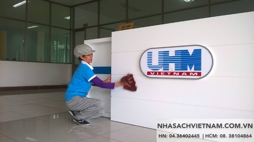 Lựa chọn ngay dịch vụ vệ sinh văn phòng theo giờ tại Nhasachvietnam.com.vn để đem về sự chuyên nghiệp cho văn phòng của bạn
