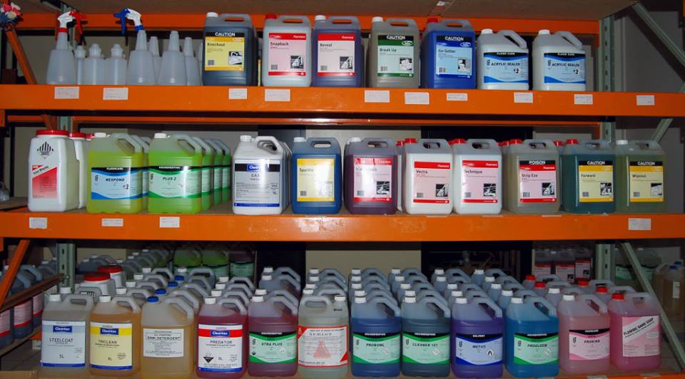 Tìm hiểu các loại hóa chất trong vệ sinh công nghiệp
